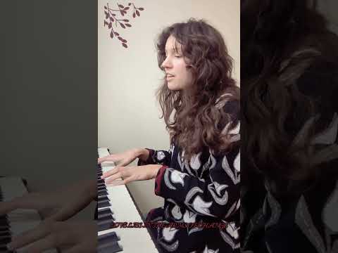 How wild the wind blows – Molly Drake 🌬️🍃 #mollydrake