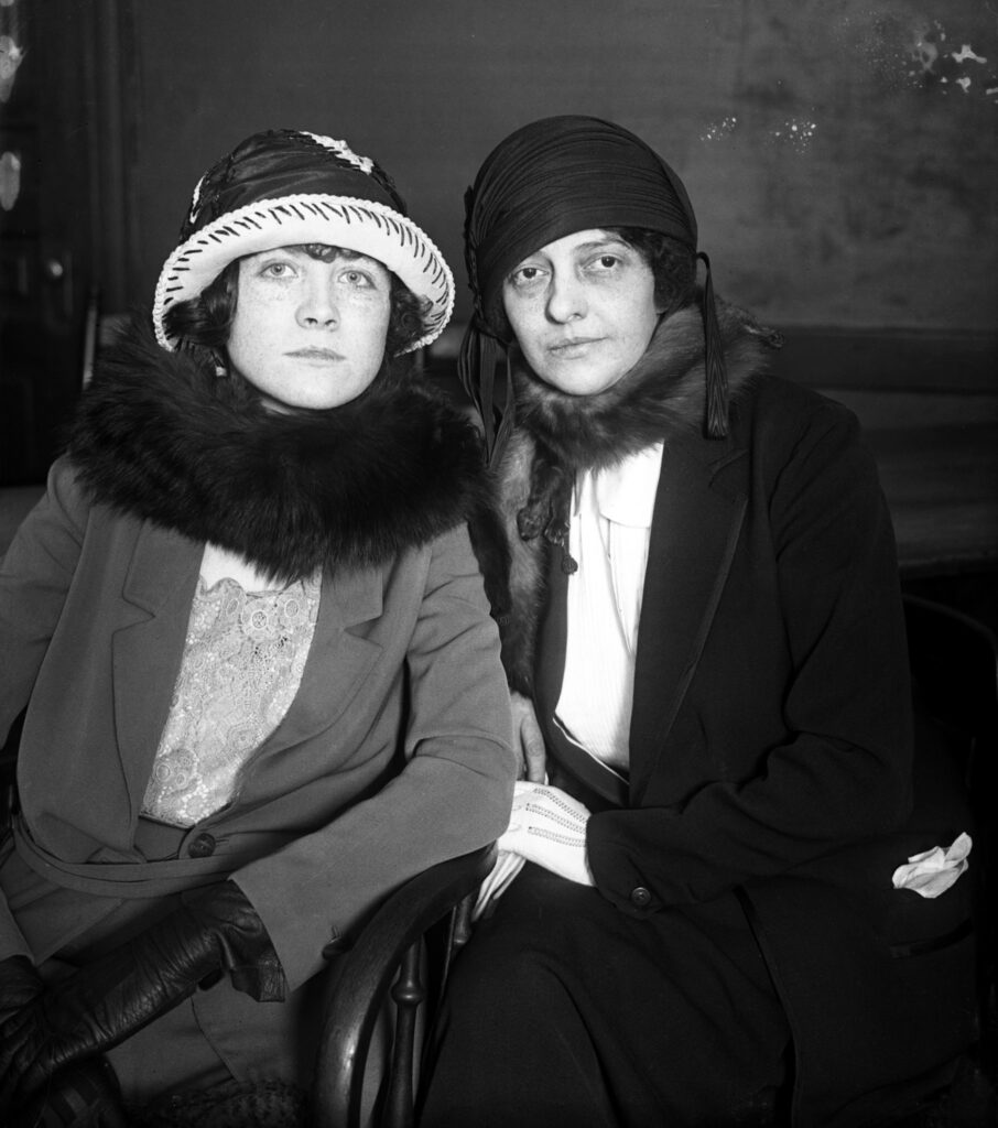 Historical photograph of Beulah Annan and Belva Gaertner, the real women who inspired Roxie Hart and Velma Kelly
