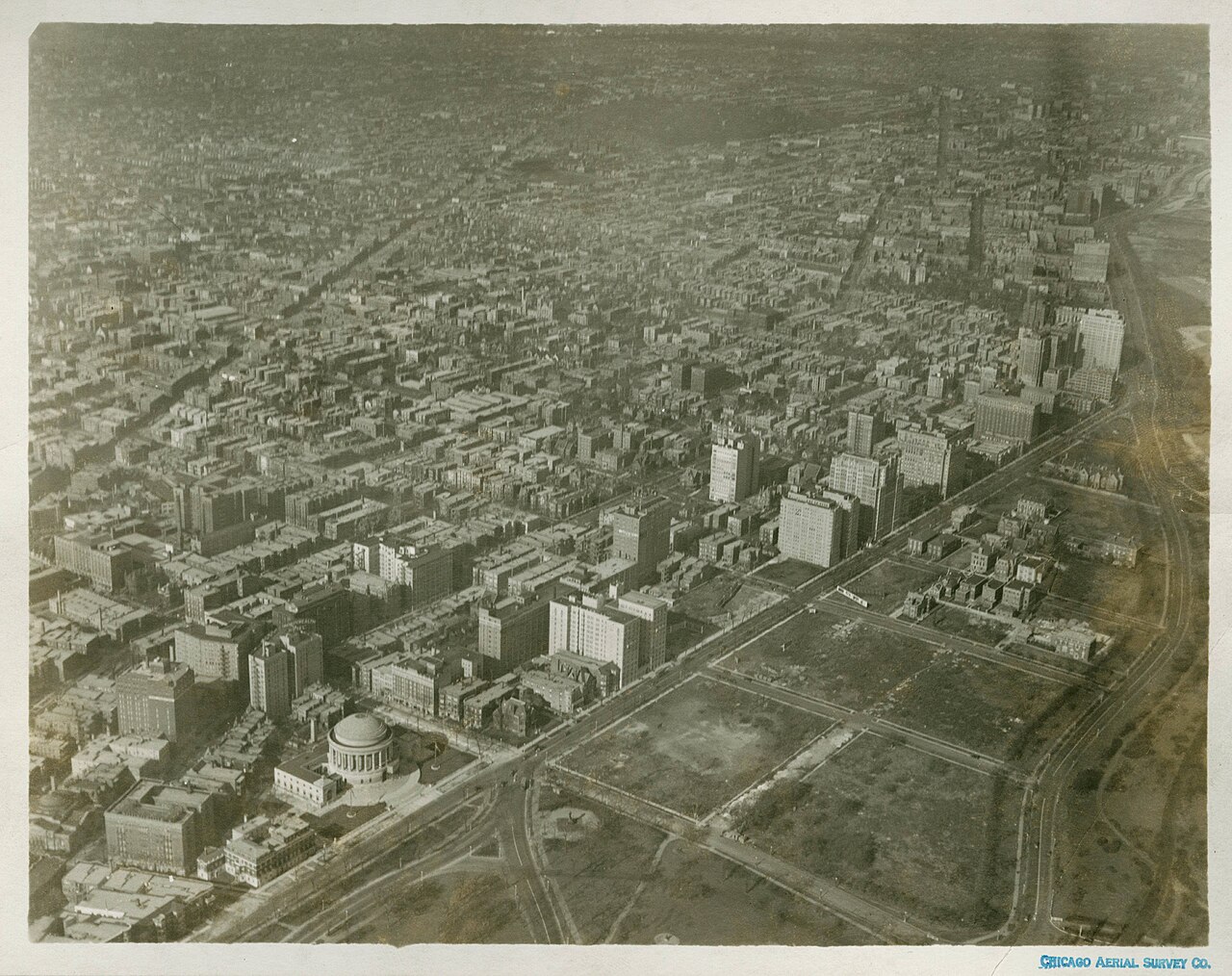Aerial photograph of Chicago near Diversey and Sheridan in 1927