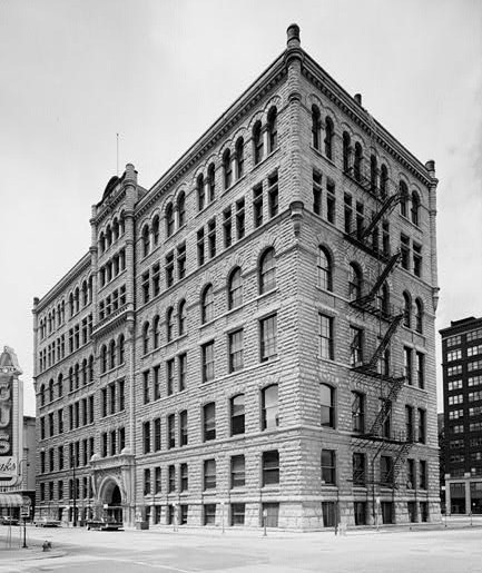 Historic Cook County Criminal Courts Building on West Hubbard Street in Chicago